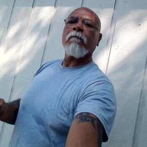 Meet your Posher, Julio